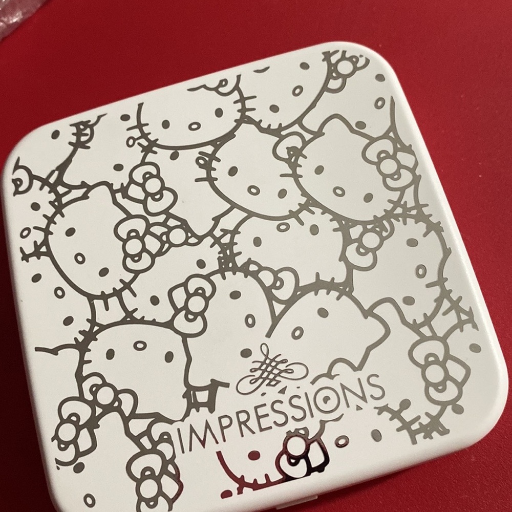 Hello kitty, compact mirror